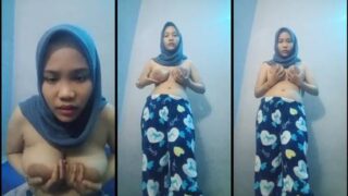 Bokep ukhti susu gede sange mainin payudara jumbo